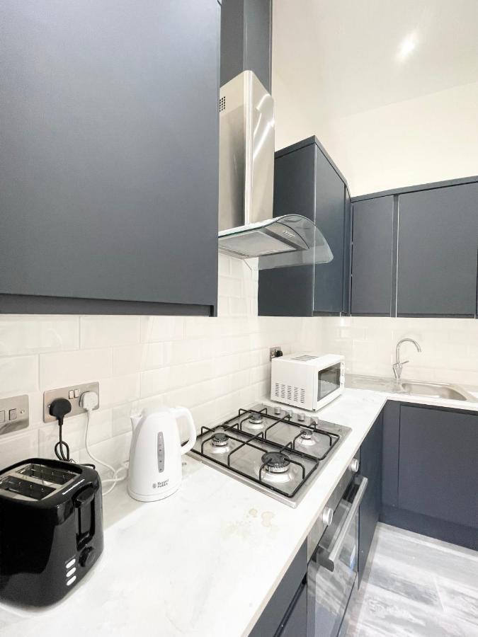 Lovely 4 Bed Apartment Perfect For Families! Λονδίνο Εξωτερικό φωτογραφία